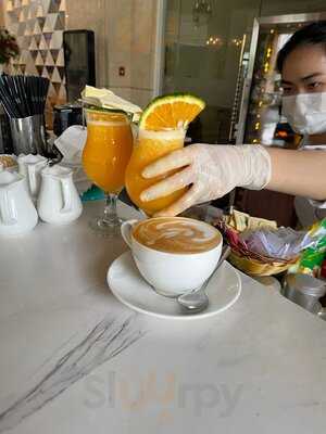 Coffee Terrace - Merperle Crystal Palace