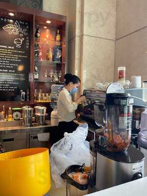 Coffee Terrace - Merperle Crystal Palace