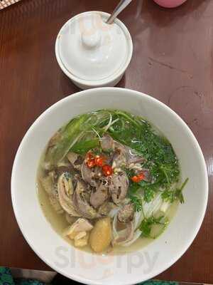 TÔ QuÁn - BÚn ChẢ HÀ NỘi - PhỞ GÀ