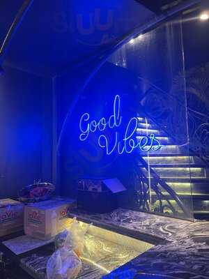 Aira Sky Bar & Lounge