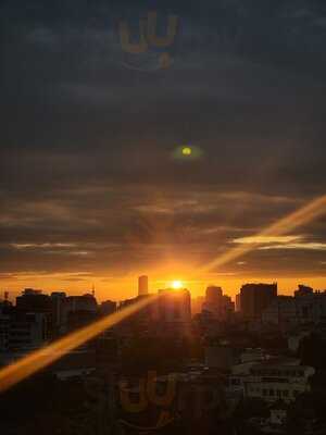 Aira Sky Bar & Lounge