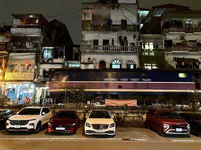 Ms Hương Ly Vietnamese Restaurant & Cafe