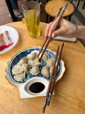 Ms Hương Ly Vietnamese Restaurant & Cafe