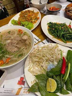 Nhà Hàng Nhà Bếp Chợ Hàn