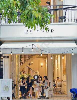 De Mood Cafe & More