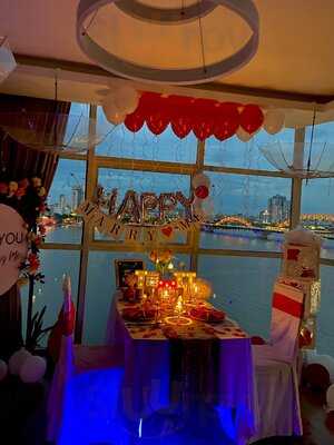 Pariat Sky View Bar And Restaurant