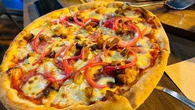 Cardi Pizzeria Bạch Đằng