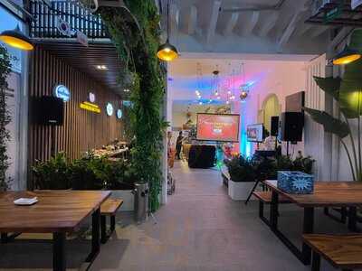 The Anchor (bistro & Boutique Lê Thanh Nghị)