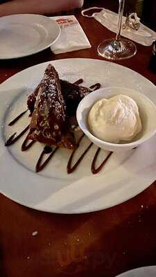 El Gaucho Argentinian Steakhouse - Le Loi