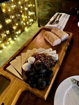 El Gaucho Argentinian Steakhouse - Le Loi