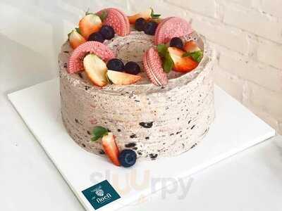 Noen Bakery & Fruit