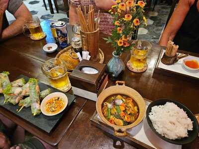 A Little Kitchen - Bep Nho