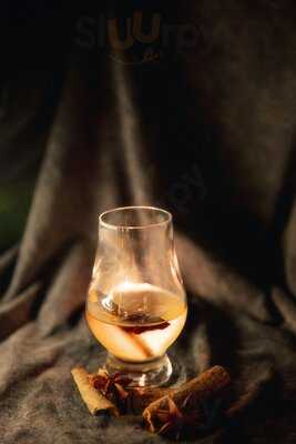 Mệ Trường Trên Sân Thượng