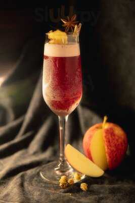 Mệ Trường Trên Sân Thượng