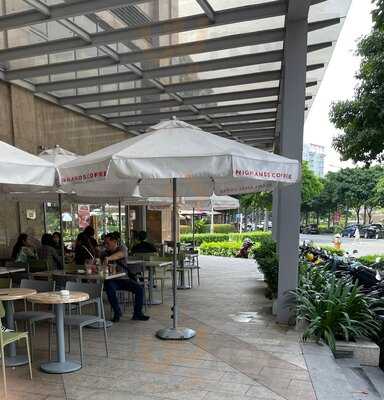 Highlands Coffee Sarica Sala