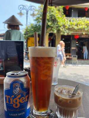 Artbook Cafe & Bistro