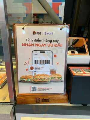 Bánh Mì Pate - Patedeli