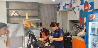 Bánh Mì Pate - Patedeli