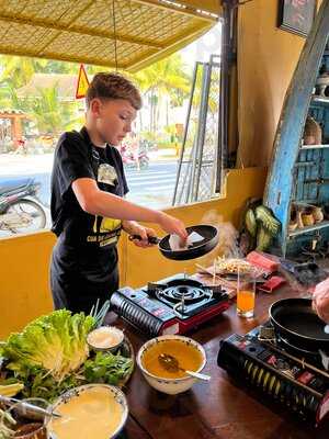 Cua Dai Central Beach Restaurant