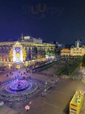 Sky Zone Beer Garden Nguyễn Huệ