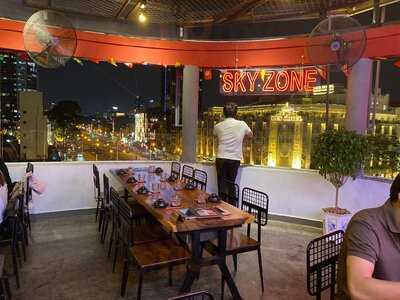 Sky Zone Beer Garden Nguyễn Huệ