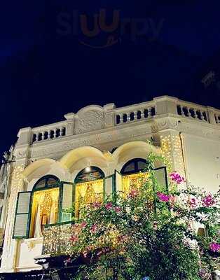 Cāga Café & Restaurant