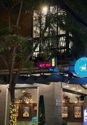 Noc Noc Cocktails And Tea