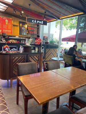 Highlands Coffee Sala 2