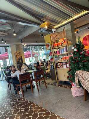 Highlands Coffee Sala 2