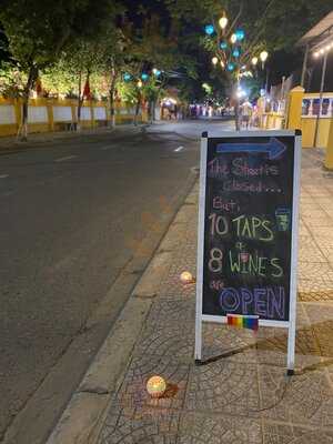 Mosaic American Gastropub & Wine Bar