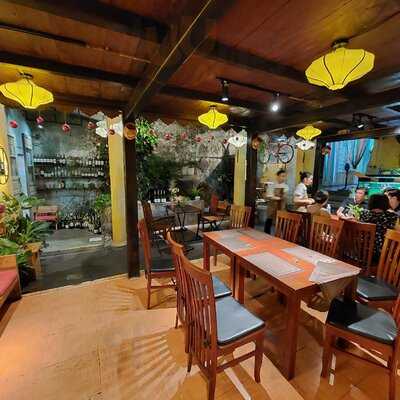 Golden Dragon Restaurant