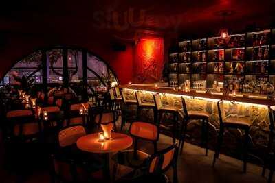 Loop 1 - Cocktail Bar & Kitchen