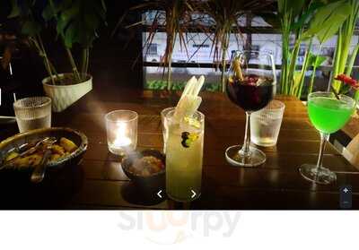 Loop 1 - Cocktail Bar & Kitchen