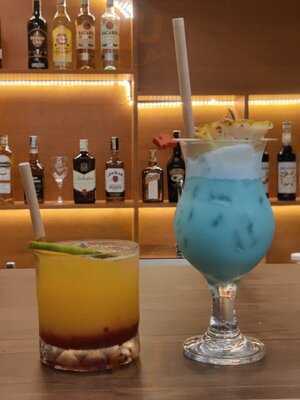 Mr India Restaurant And Bar