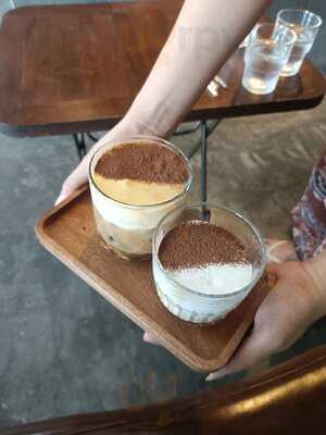 Cà Zone - Caffè & Bites