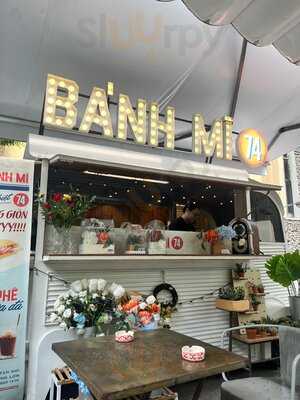 Banh Mi 74