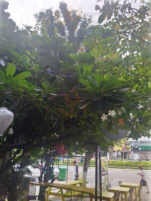 Lazeez Indian Halal Restaurant