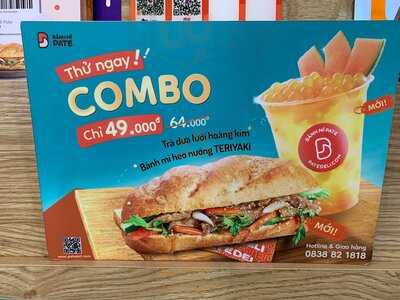 Bánh Mì Pate - Patedeli