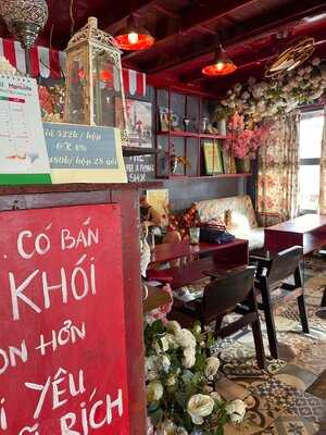 Bonjour Cafe The Art