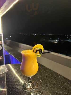 Deli Sky Bar & Coffee Lounge