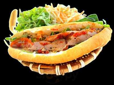 Bánh Mì Hội An Madam Linh