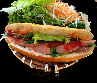 Bánh Mì Hội An Madam Linh