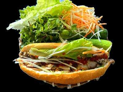 Bánh Mì Hội An Madam Linh