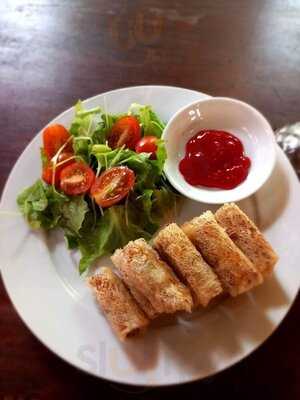 Finaqua's Cafe Hoi An