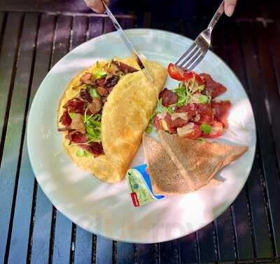 Finaqua's Cafe Hoi An