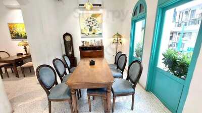 Timeline Café & Restaurants