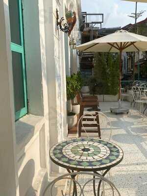 Timeline Café & Restaurants