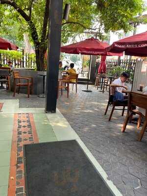 Highlands Coffee Mạc Đĩnh Chi