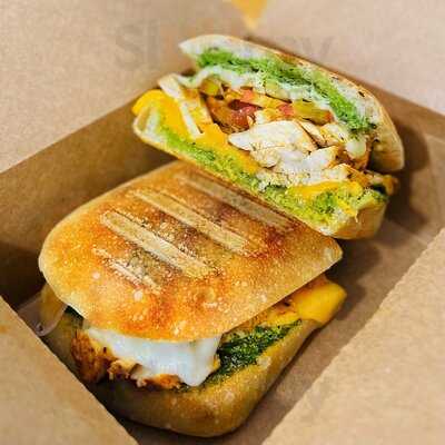 Rosemary Saigon (sandwich, Pasta, Salad)