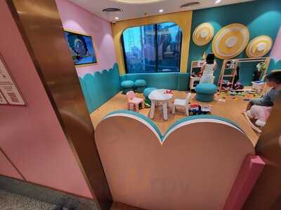 Beauty In The Pot (diamond Plaza)